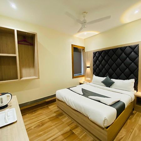 Hotel Comfort- Andheri West 뭄바이 외부 사진